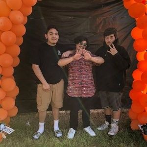 Meet your Posher, Damian